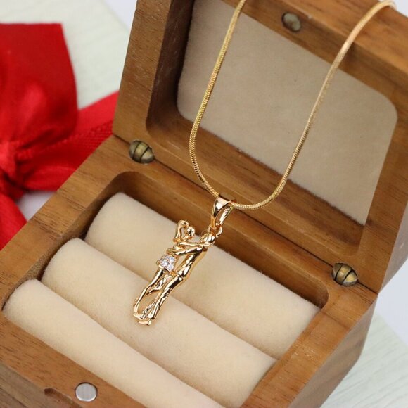 "Romantic Couple Embrace Rose Gold Pendant with Sparkling Accents, XPPT1200 - Picture 13 of 13